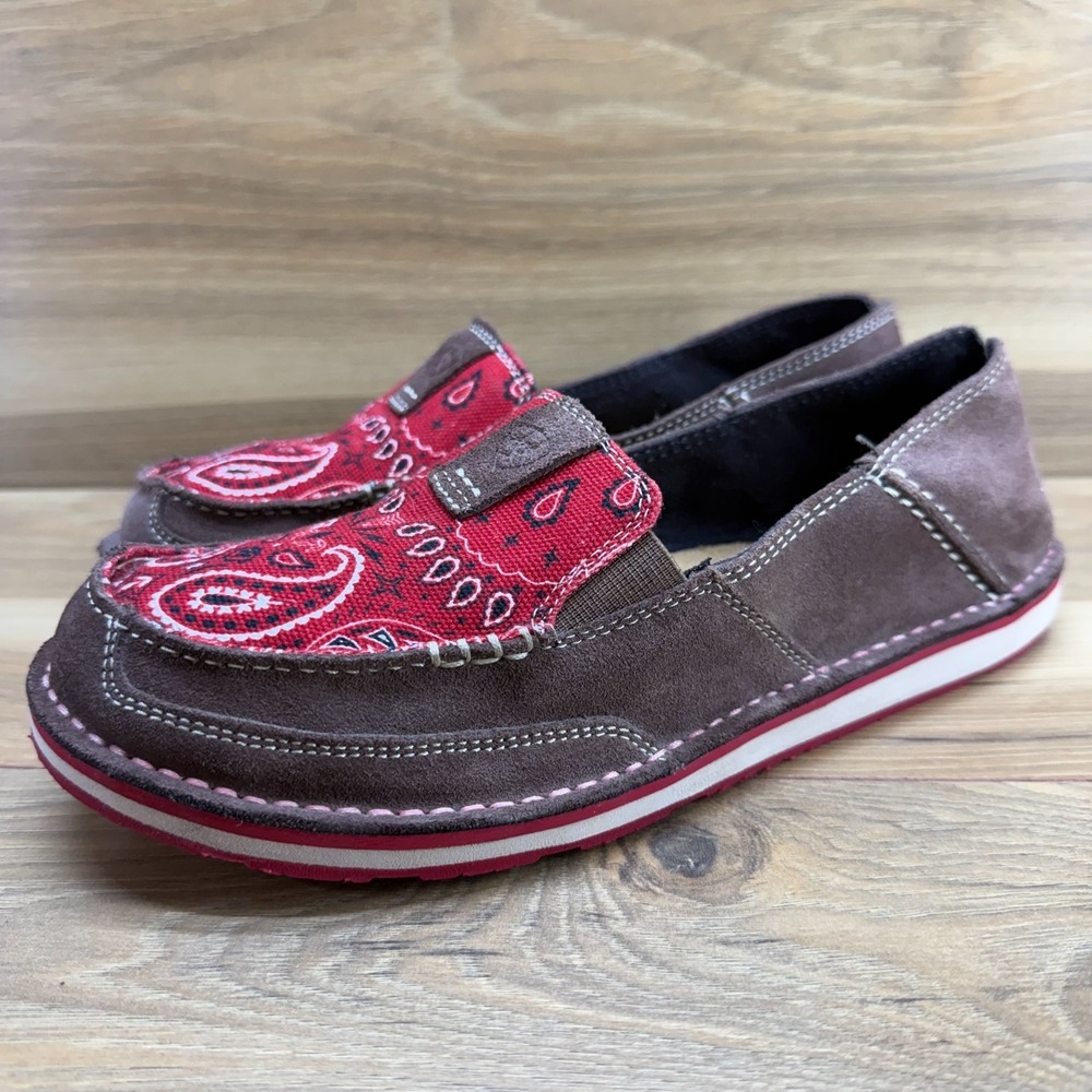 Ariat Cruiser Red Bandana Paisley Flats Womens 9 B Brown Suede Moc Toe Boho - Picture 2 of 11